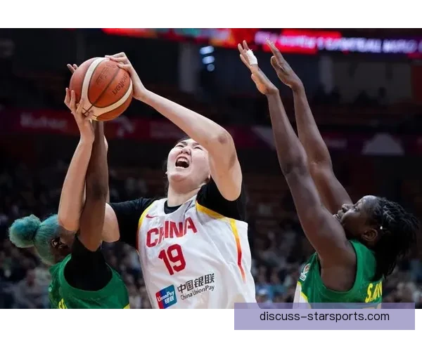 篮球世界杯决赛精彩纷呈 中国队逆袭夺冠创造历史