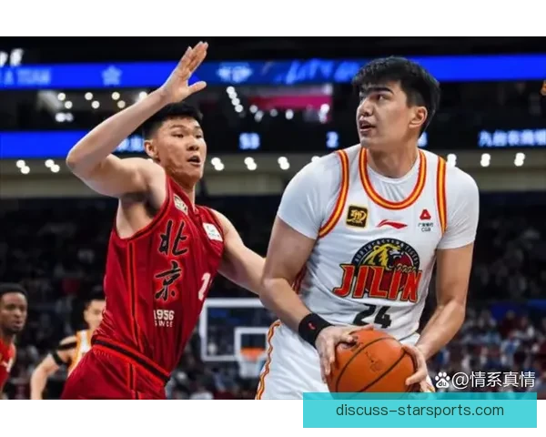 国内篮球联赛季后赛激战正酣各队争夺冠军赛场精彩纷呈